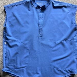 Figs technical collection women’s medium size scrub top